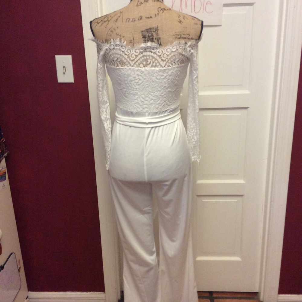 🦉last one🦉gorgeous lace top white jumpsuit - Picture 6 of 7